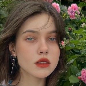 Meet your Posher, Joan